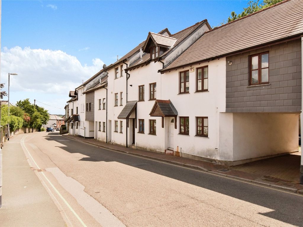 3 bed terraced house for sale in Exeter Court, Exeter Street
