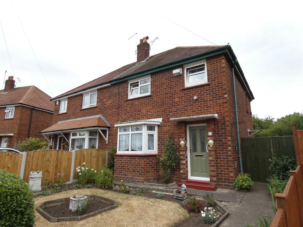 3 bed semidetached house for sale in Christleton Avenue, Crewe CW2