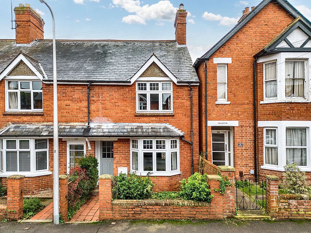 3 bed end terrace house for sale in Kingsbridge Road, Newbury RG14, £