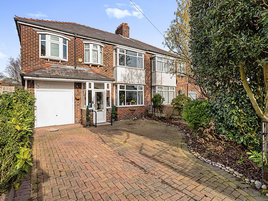 5 bed semidetached house for sale in Alder Road, Prescot, Merseyside