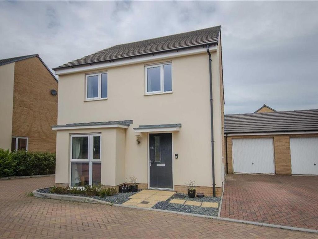 4 bed detached house for sale in Orchid Close, Lyde Green, Bristol BS16