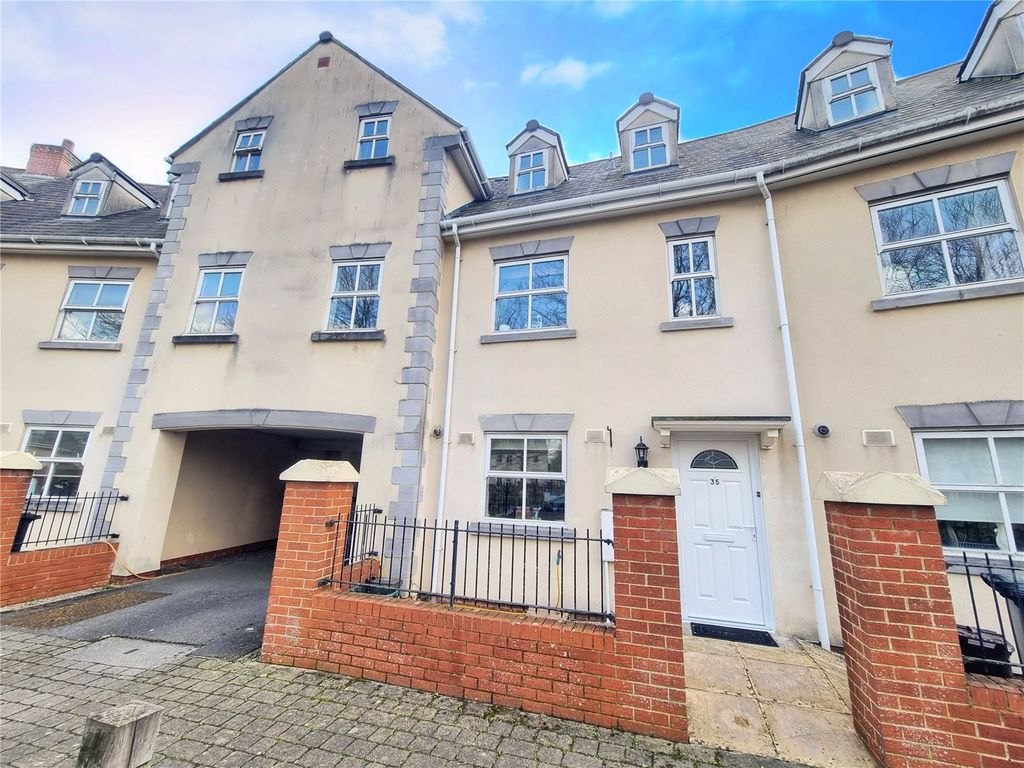 4 bed terraced house for sale in Longridge Way, WestonSuperMare, Somerset BS24 Zoopla