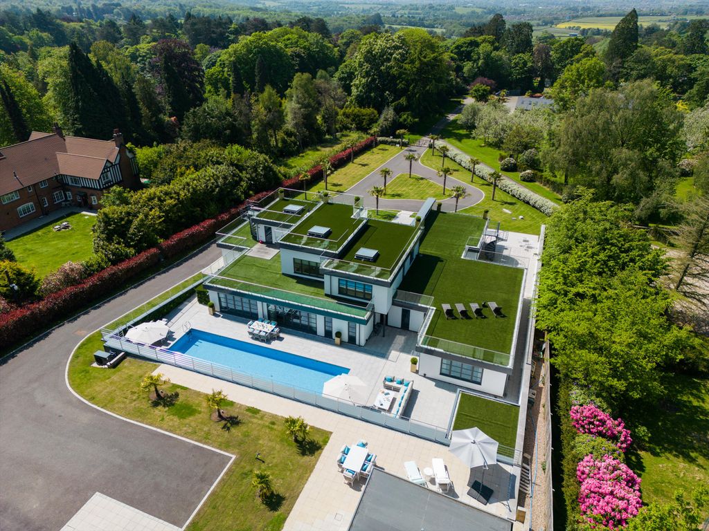 4 bed detached house for sale in Mearse Lane, Barnt Green, Birmingham