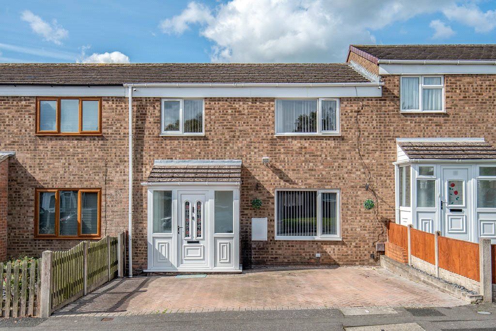 3 bed terraced house for sale in Milton Road, Catshill, Bromsgrove