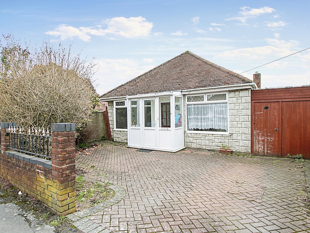 2 bed bungalow for sale in Bryant Road, Poole BH12 Zoopla
