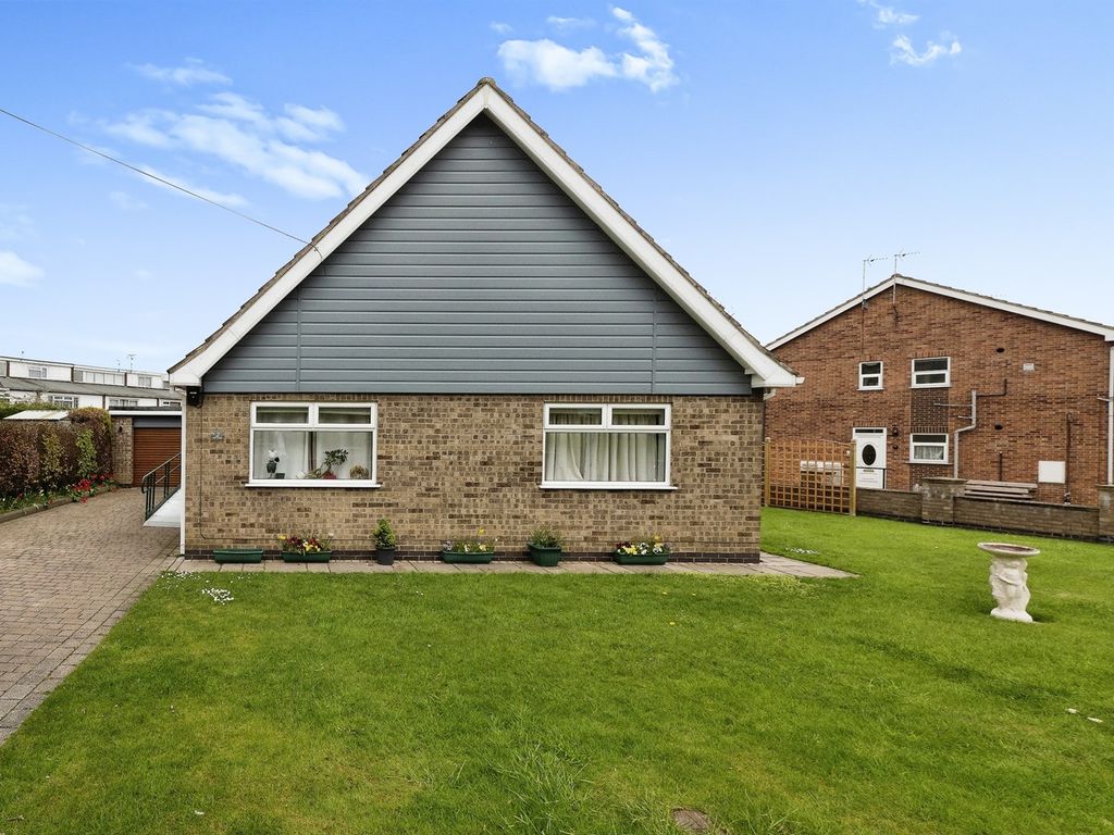 3 bed detached bungalow for sale in The Dales, Cottingham HU16, £