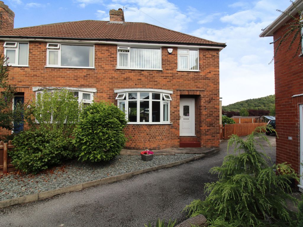 3 bed semidetached house for sale in Robert Close, Unstone, Dronfield