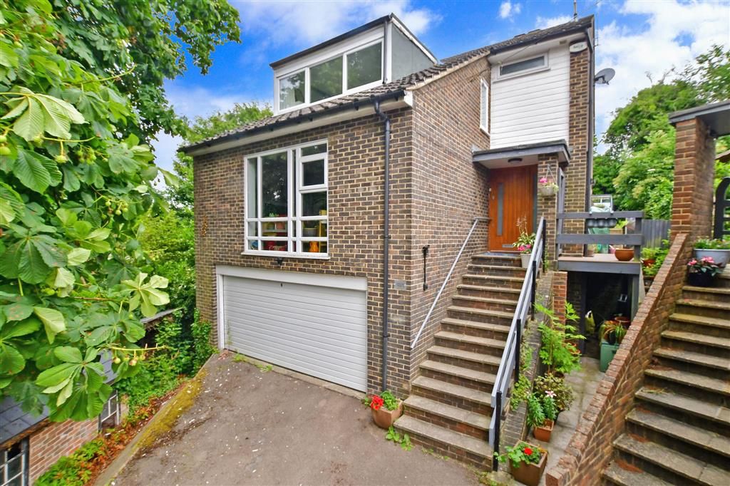 4 bed detached house for sale in Well Street, Loose Village, Maidstone