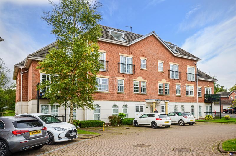 2 bed flat for sale in 101 Garden Close, PoultonLeFylde FY6 Zoopla