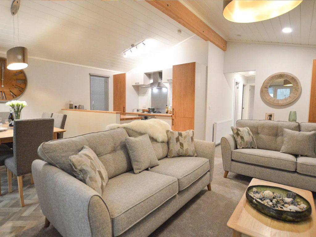 2 bed mobile/park home for sale in Totnes Road, Paignton, Devon TQ4