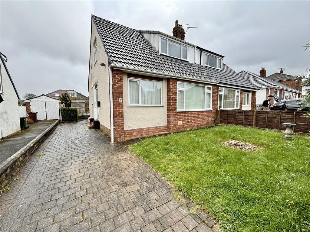 3 bed semidetached bungalow for sale in Whitecliffe Rise, Swillington