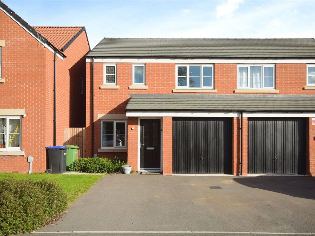 3 bed semidetached house for sale in Avalon Road, Mansfield