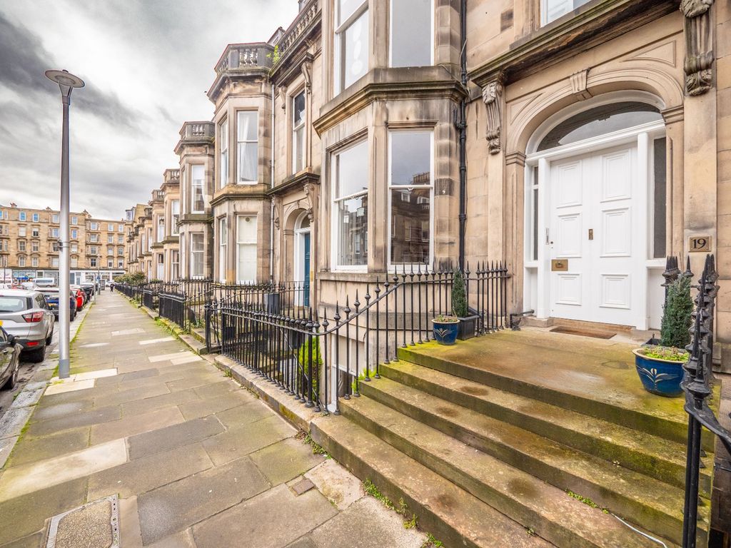 4 bed flat for sale in 19A Coates Gardens, West End, Edinburgh EH12, £