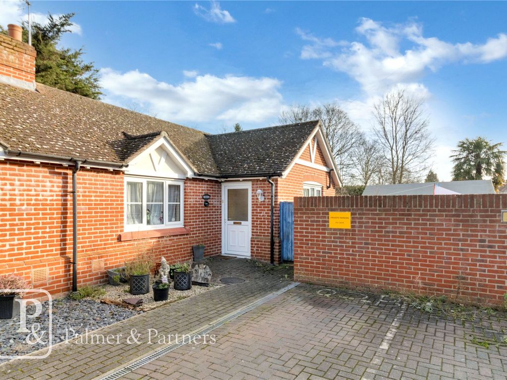 2 bed bungalow for sale in Collingwood Road, Lexden, Colchester, Essex