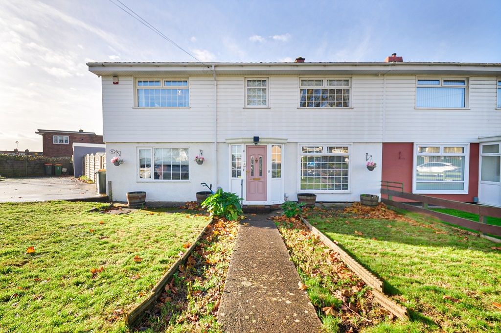 4 bed semidetached house for sale in Melfort Road, Newport, Gwent NP20