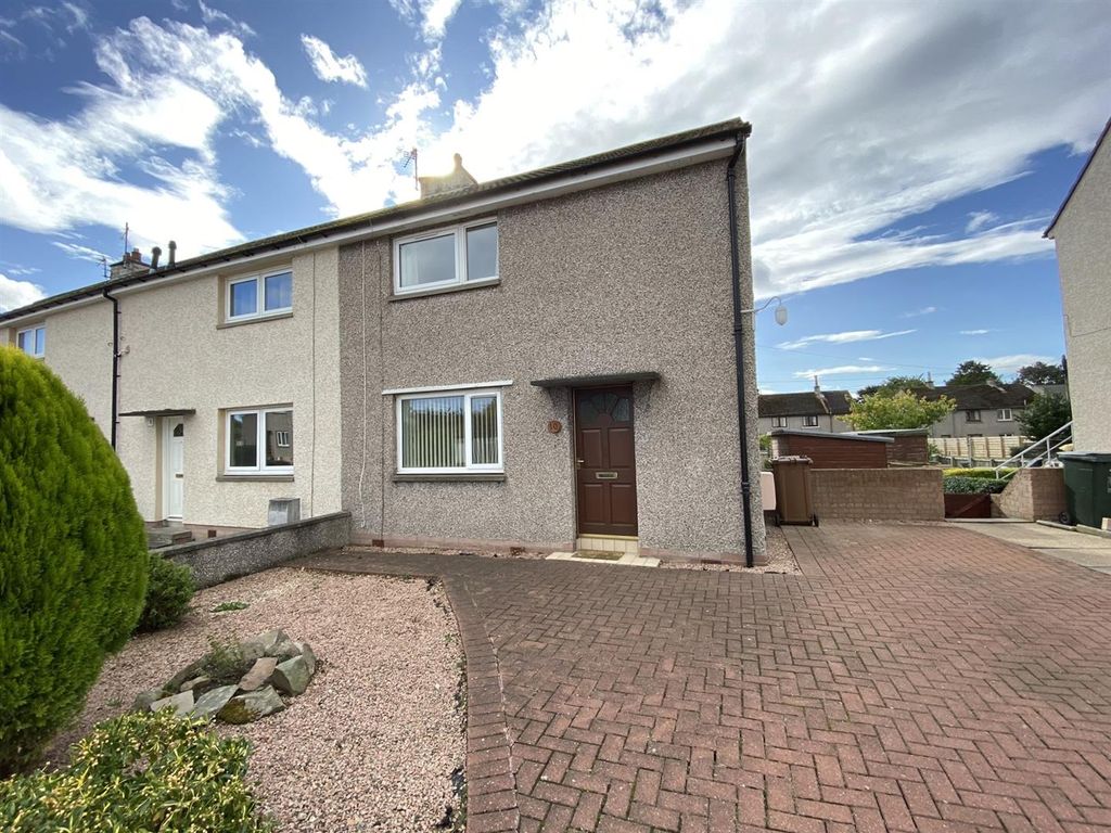 2 bed end terrace house for sale in Fulmar Road, Elgin IV30, £125,000 Zoopla