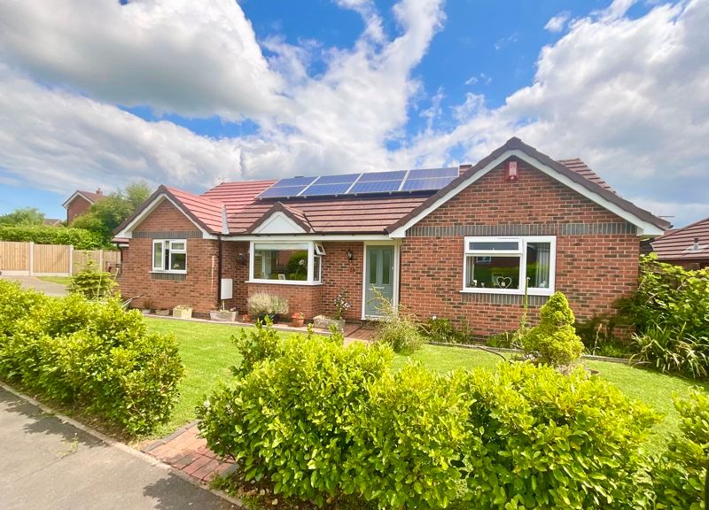 3 bed bungalow for sale in Mercer Avenue, Stone ST15 Zoopla