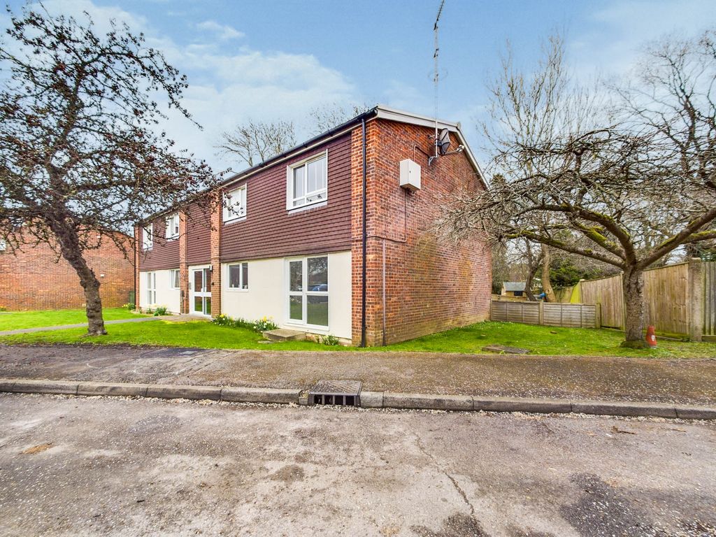 2 bed flat for sale in Badgers Way, Loxwood, Billingshurst RH14 Zoopla