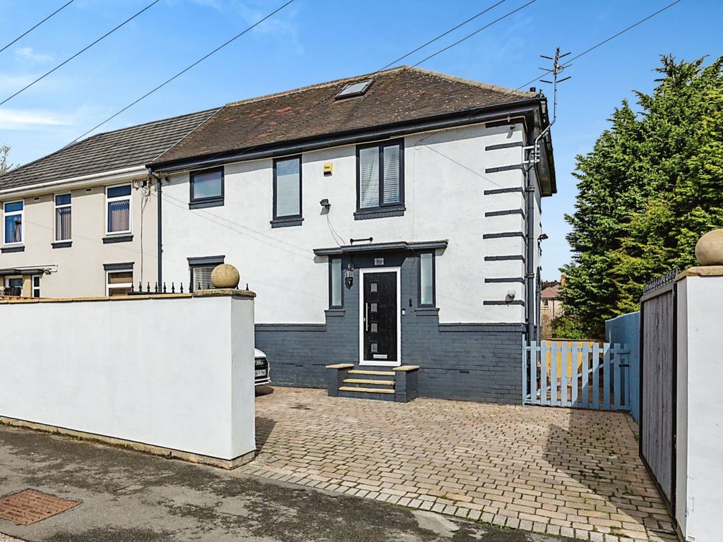 4 bed semidetached house for sale in Holgate Crescent, Sheffield S5