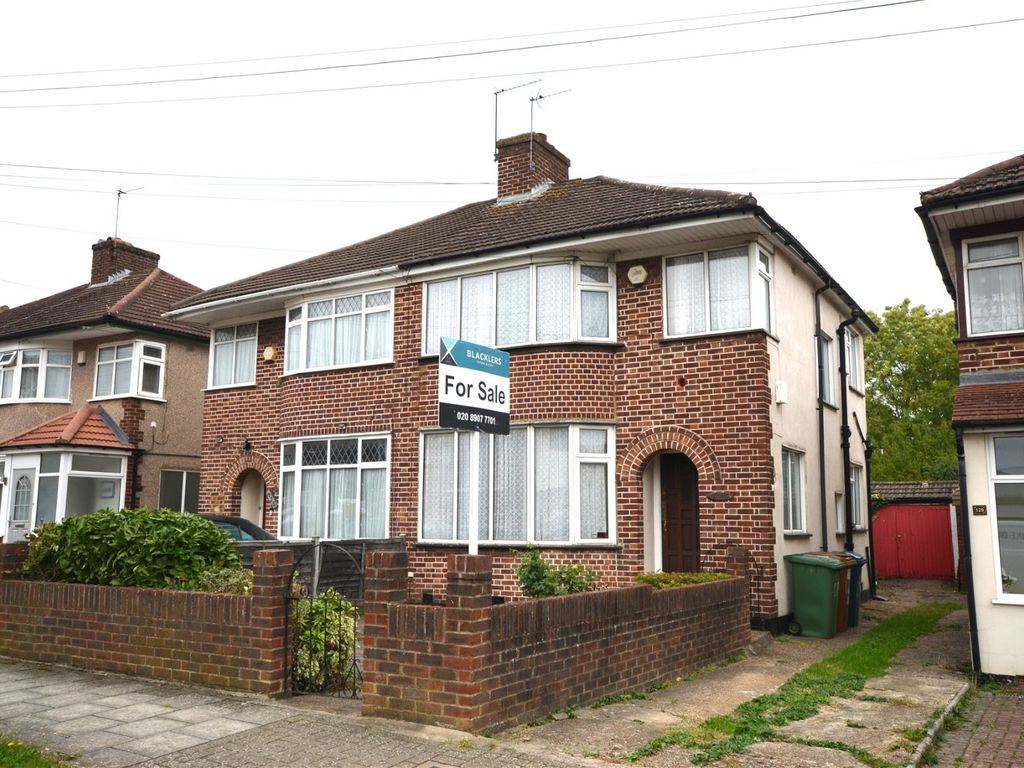 3 bed semidetached house for sale in Bellamy Drive, Stanmore HA7, £530,000 Zoopla