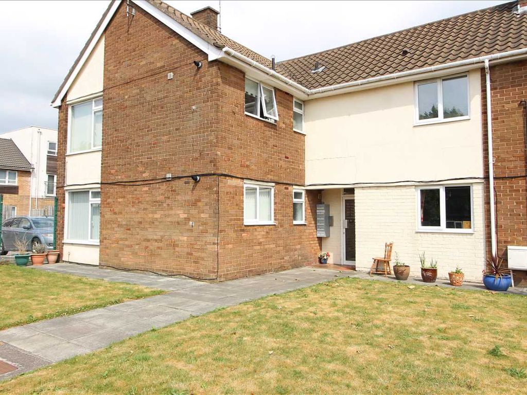 1 bed flat for sale in Roughwood Drive, Kirkby, Liverpool L33 Zoopla
