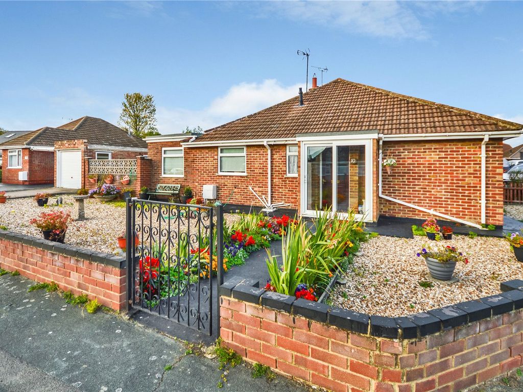 2 bed bungalow for sale in Whitelands Road, Swindon, Wiltshire SN3 Zoopla