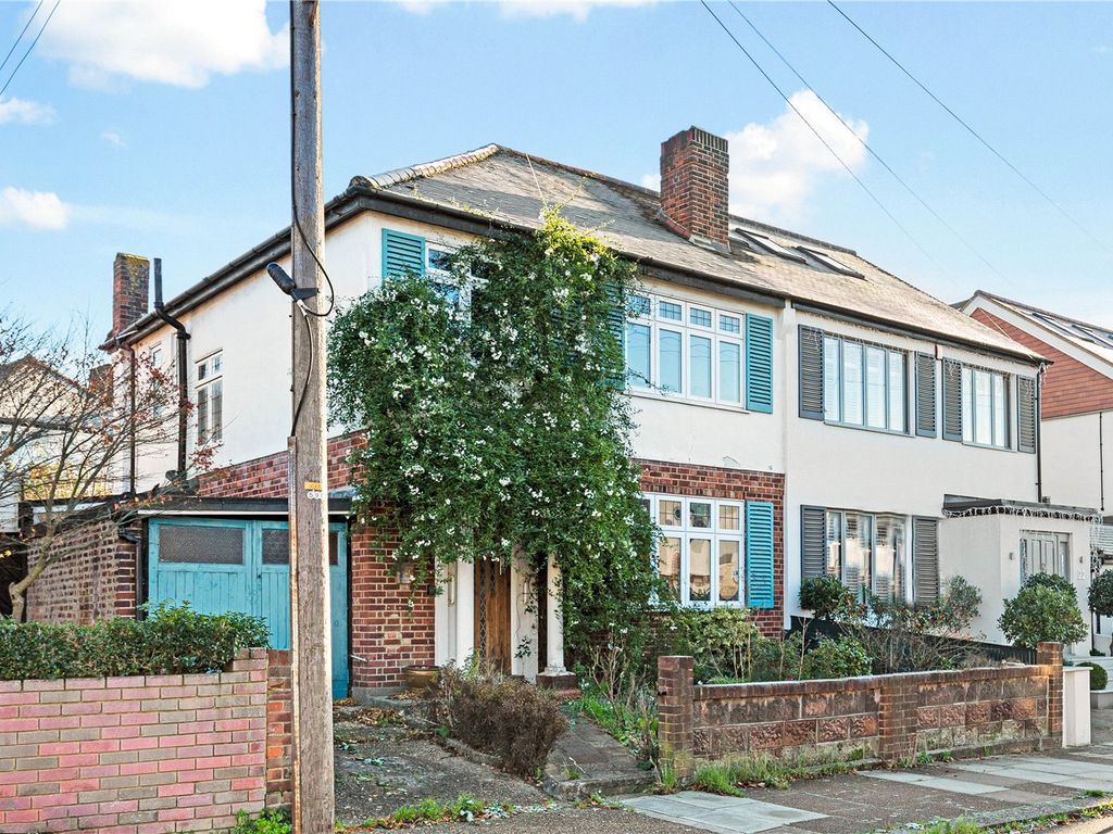 Lexton Gardens, Balham, London SW12  