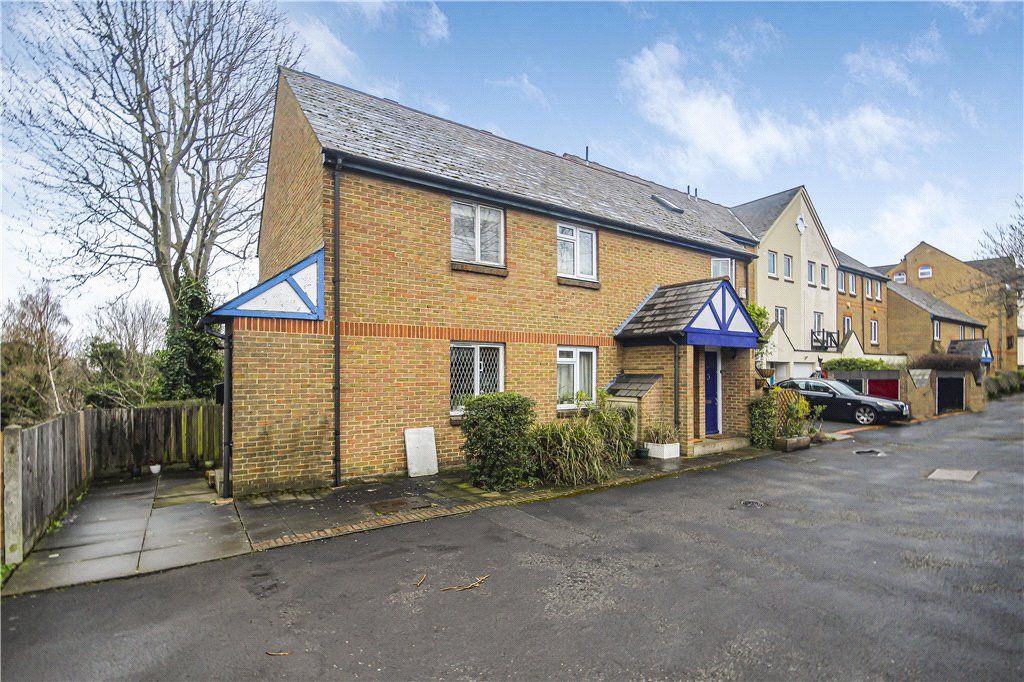 2 bed end terrace house to rent in Sydenham Hill, London SE26, £1,750 pcm Zoopla