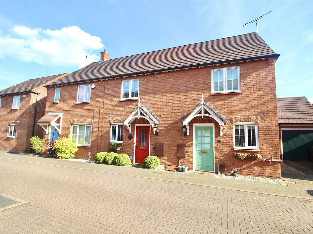 2 bed terraced house for sale in Bunneys Meadow, Hinckley