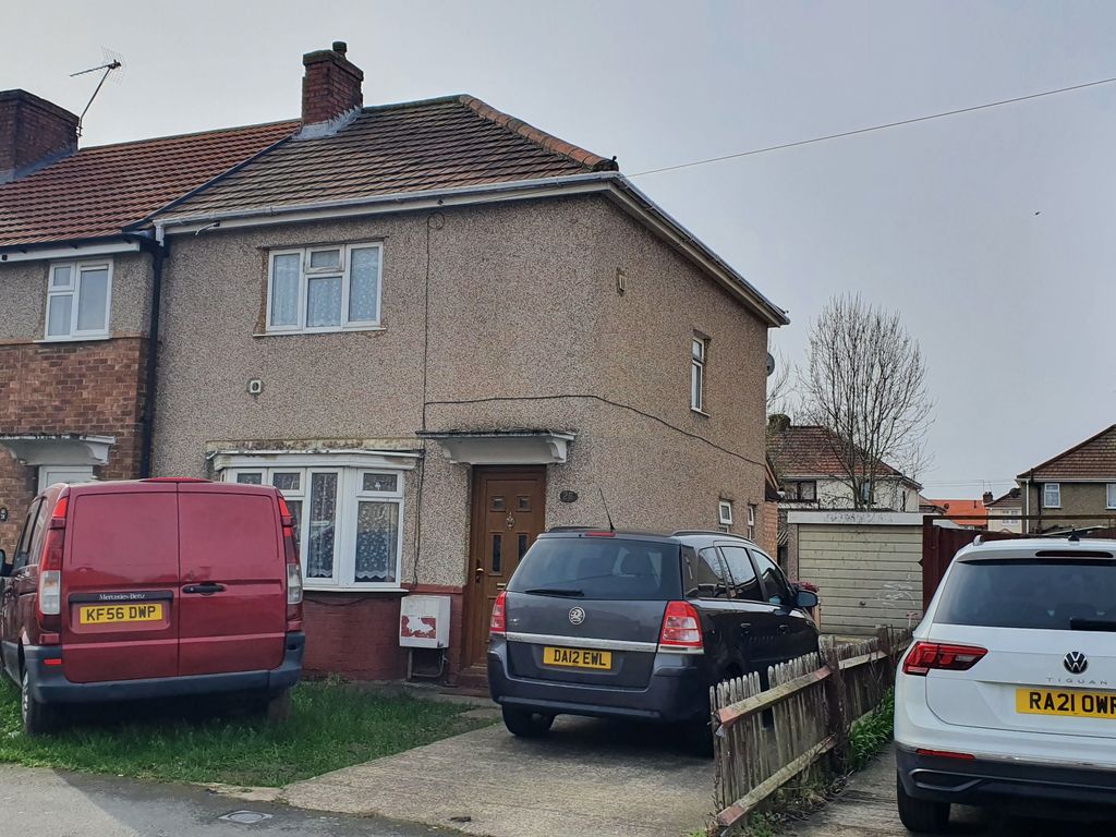 3 bed end terrace house for sale in Maple Crescent, Slough SL2 Zoopla
