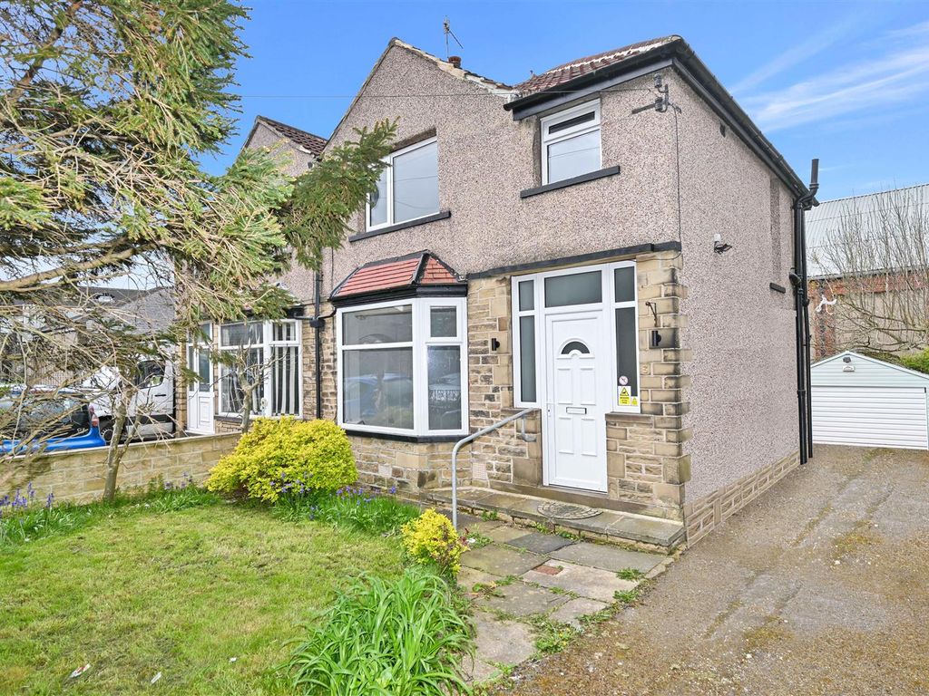 3 bed semidetached house for sale in Elder Street, Greengates