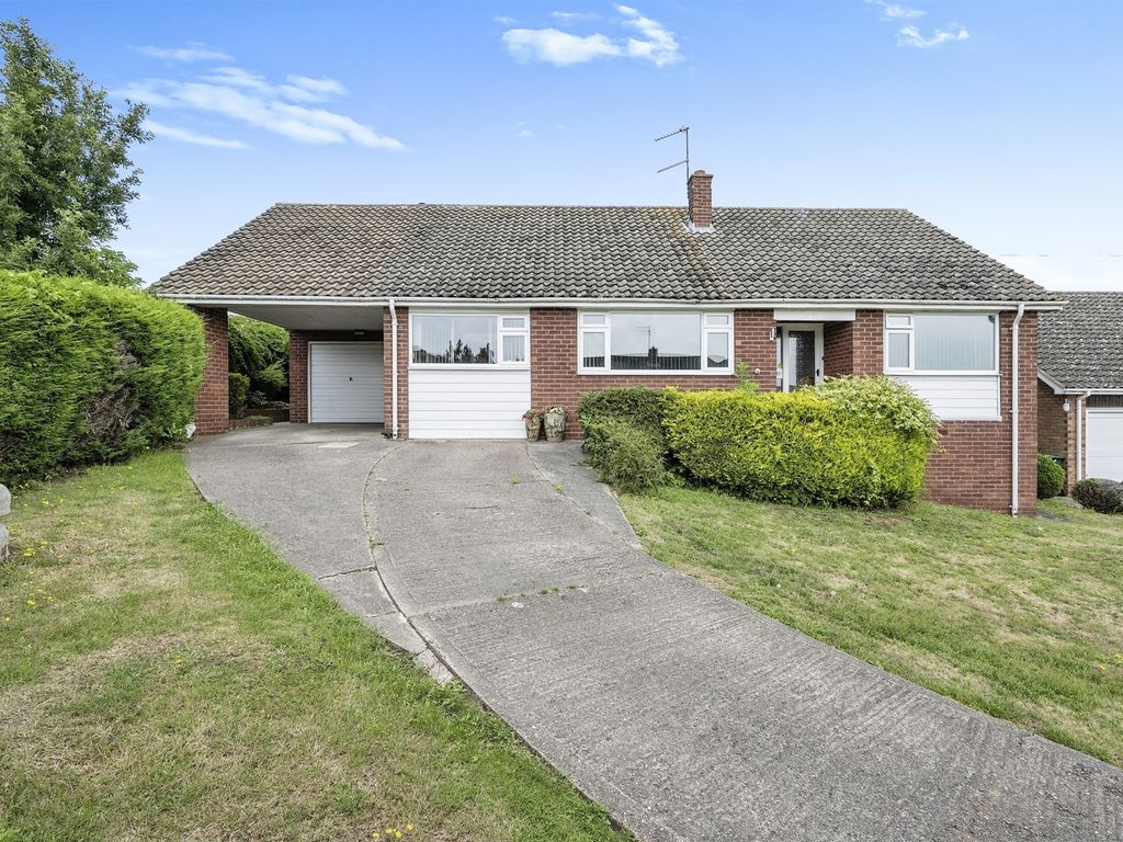 3 bed detached bungalow for sale in Yew Tree Drive, Bawtry, Doncaster