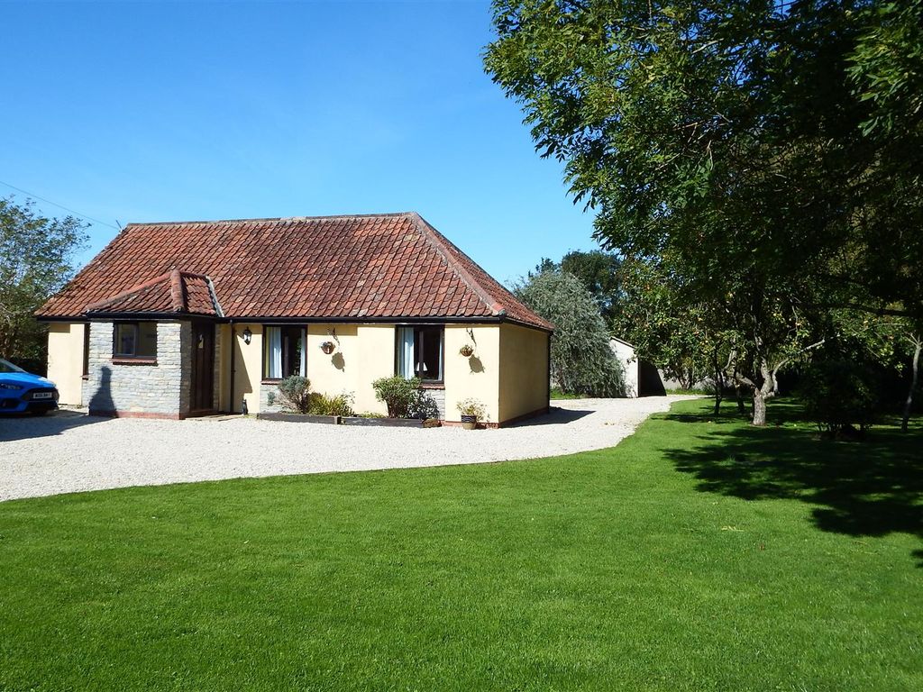 2 bed bungalow to rent in Poolbridge Road, Blackford, Wedmore BS28, £