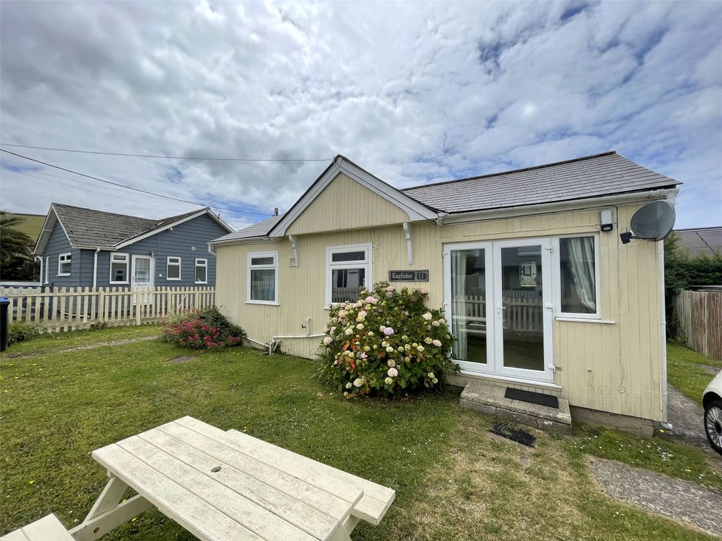 3 bed bungalow for sale in Leadengate Close, Croyde, Braunton, Devon