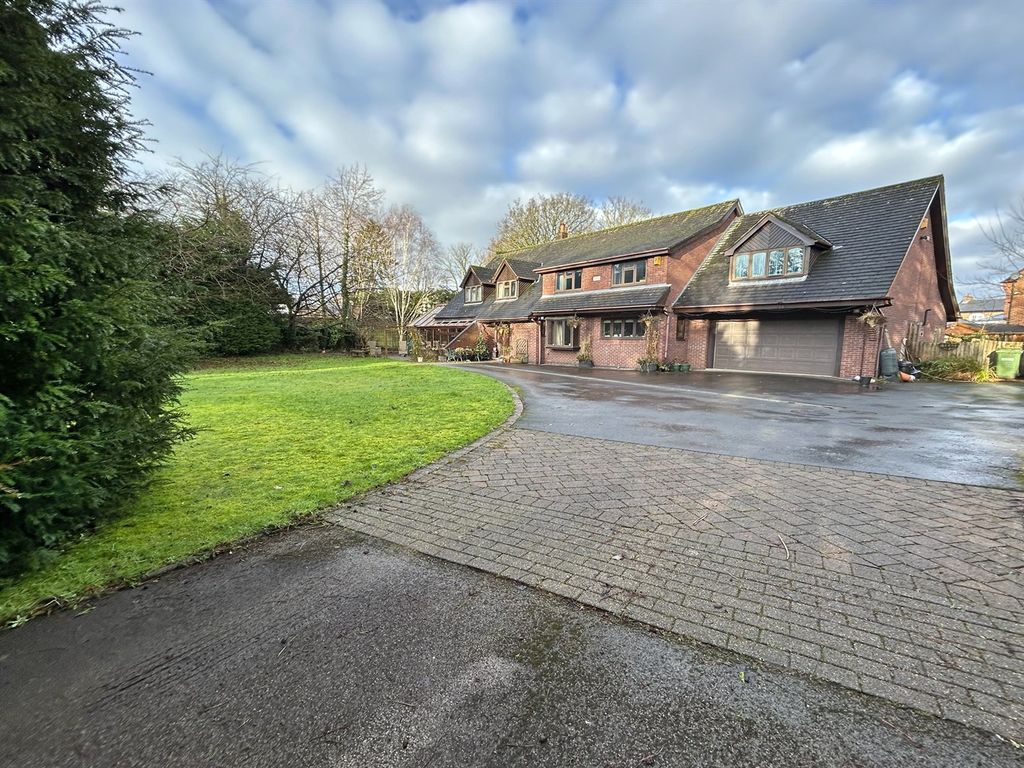 5 bed detached house for sale in Adlington Road, Wilmslow SK9, £
