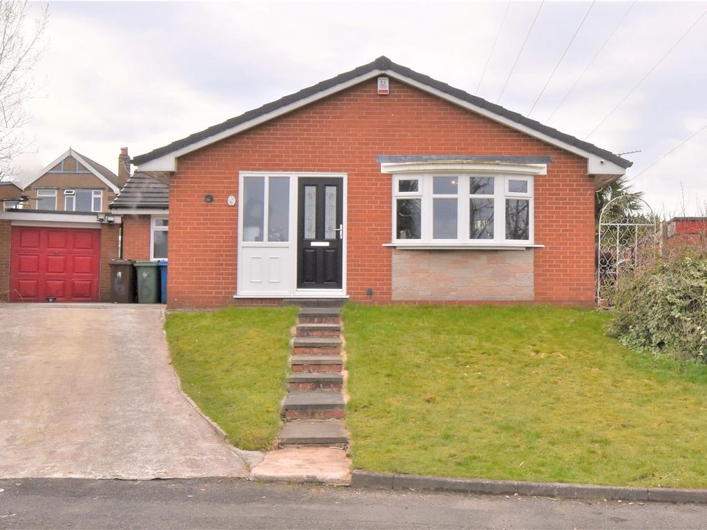 2 bed bungalow for sale in Peelwood Grove, Atherton, Manchester M46