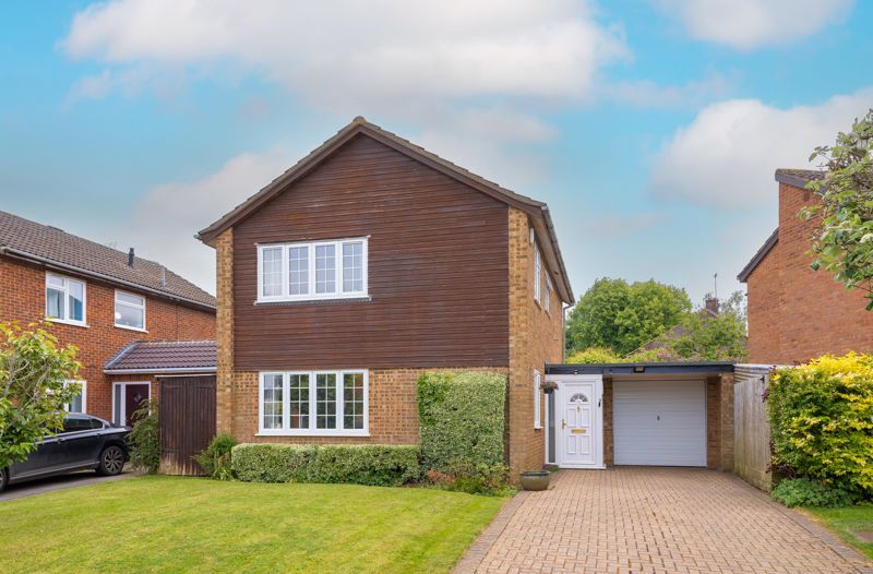 4 bed detached house for sale in Stocklands Way, Prestwood, Great Missenden HP16 Zoopla