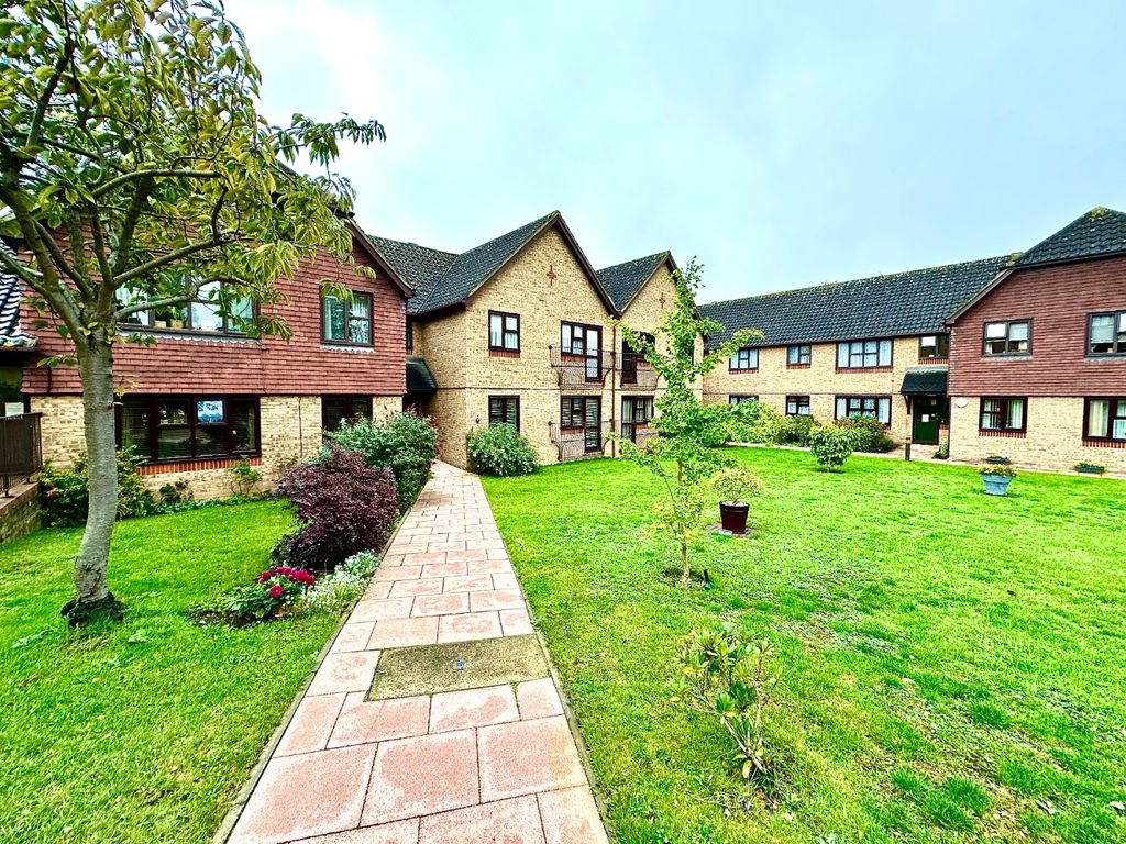 2 bed flat for sale in Court Lodge, 23 Erith Road, Belvedere, Kent DA17