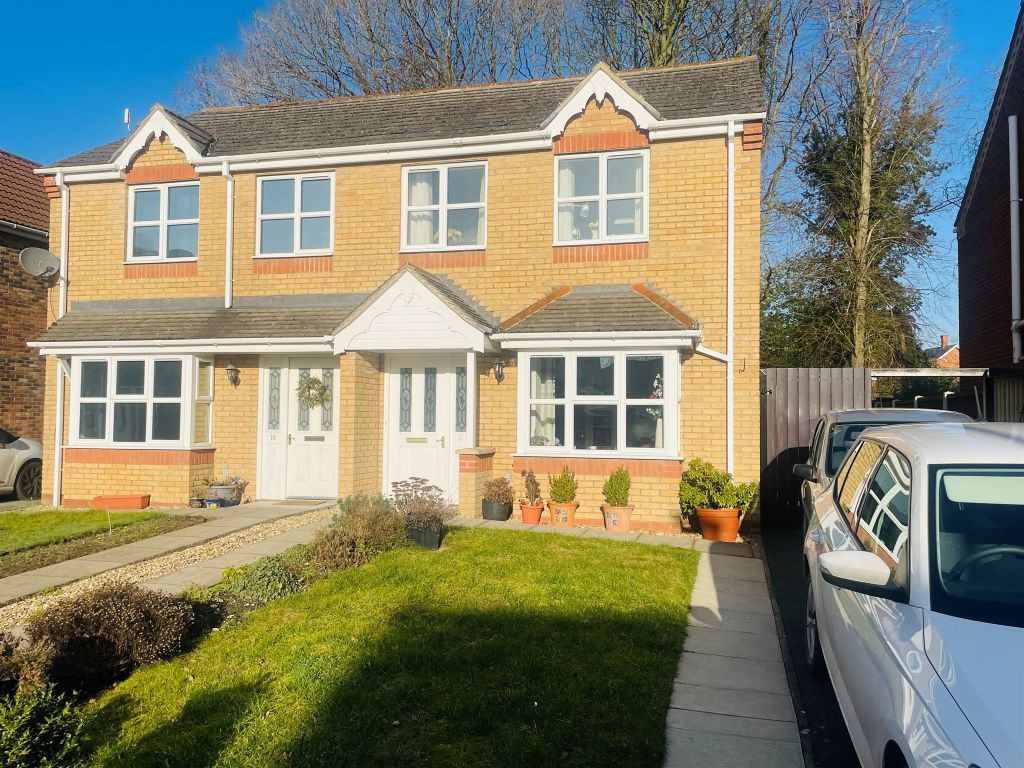3 bed semidetached house for sale in The Paddocks, Market Rasen LN8