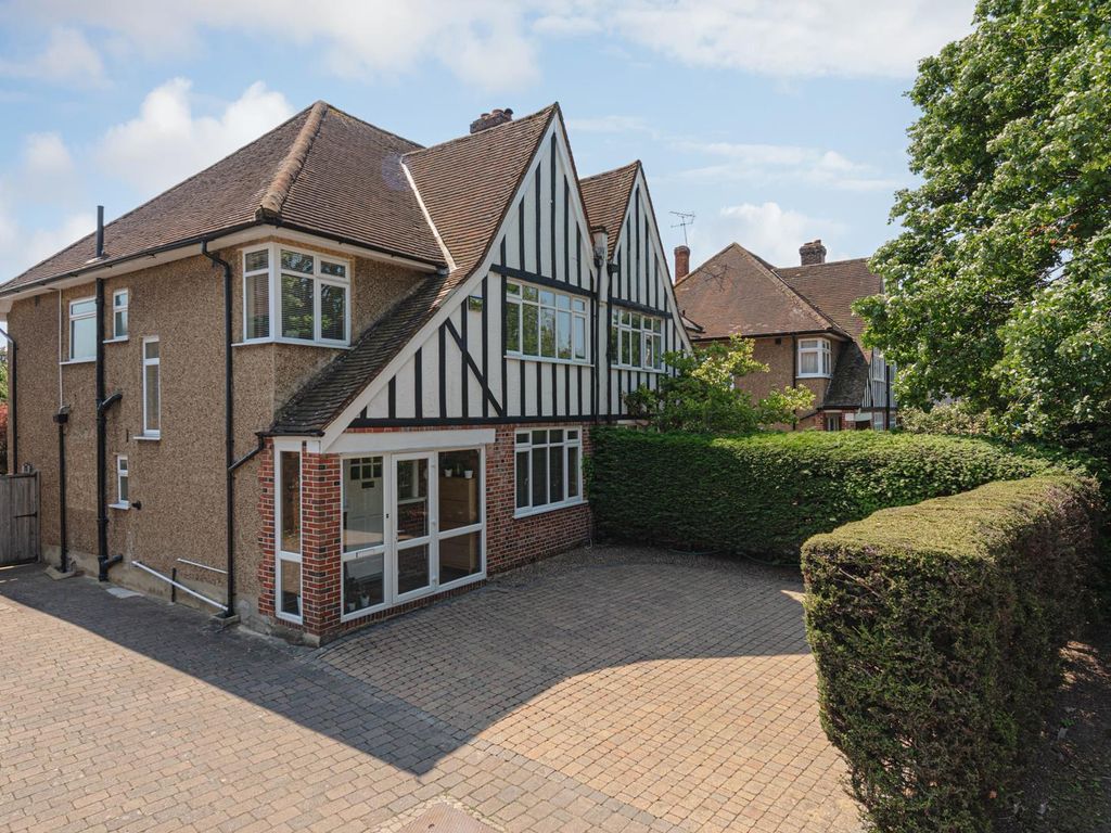 4 bed semidetached house for sale in Dorking Road, Epsom KT18 Zoopla