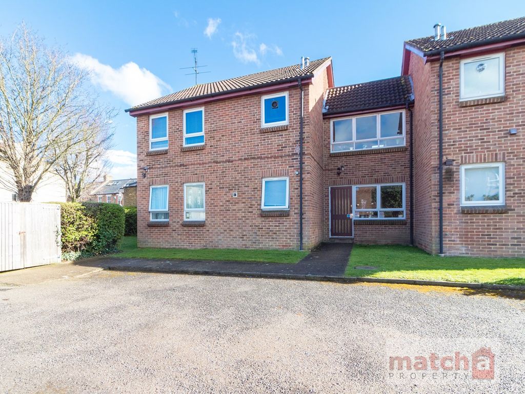 Studio for sale in Balfour Road, Ealing, London W13 Zoopla