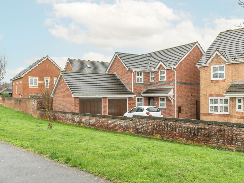 4 bed detached house for sale in Tarragon Place, Bradley Stoke, Bristol