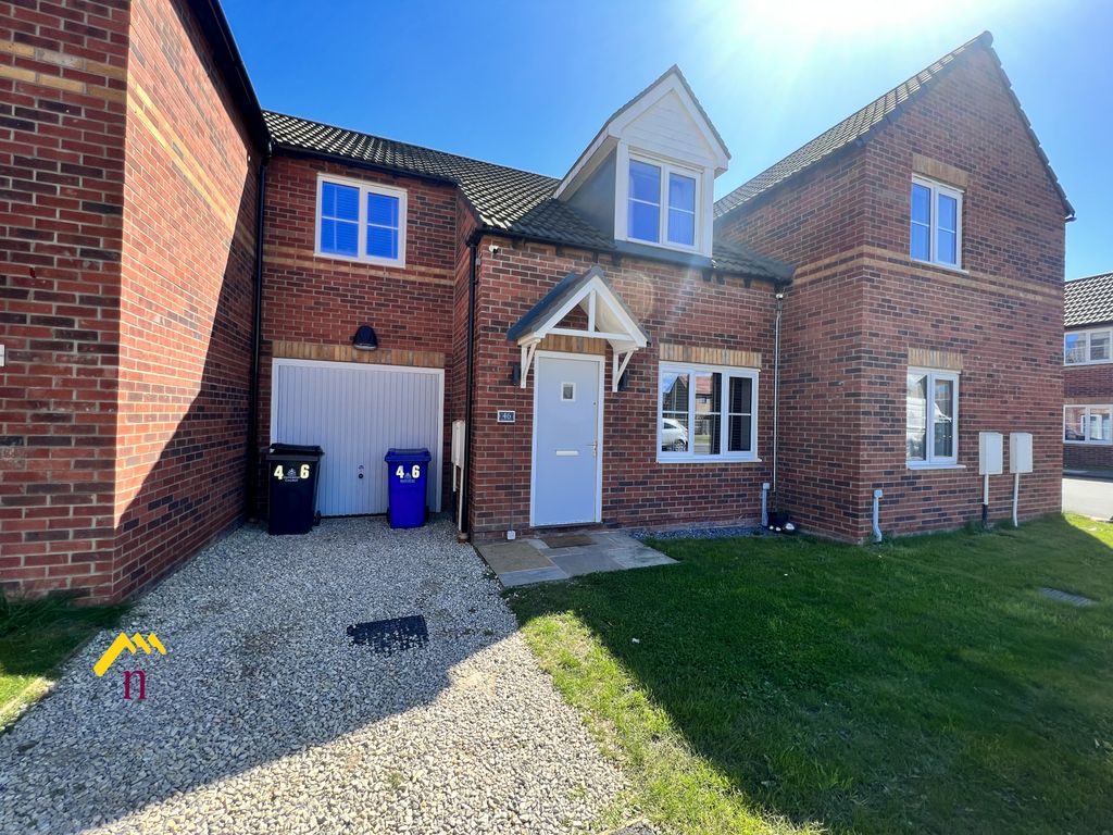 3 bed terraced house for sale in Oxford Street, Thorne, Doncaster DN8 Zoopla