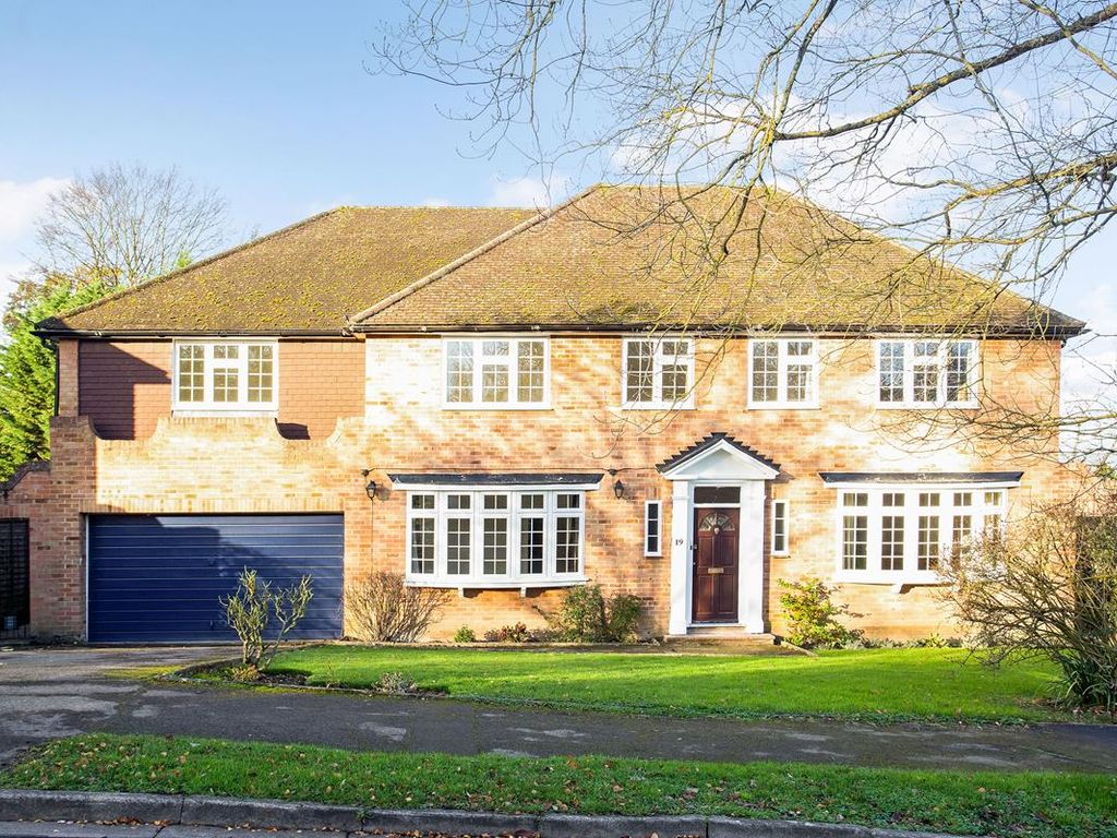 6 bed detached house to rent in Church Meadow, Long Ditton KT6 Zoopla