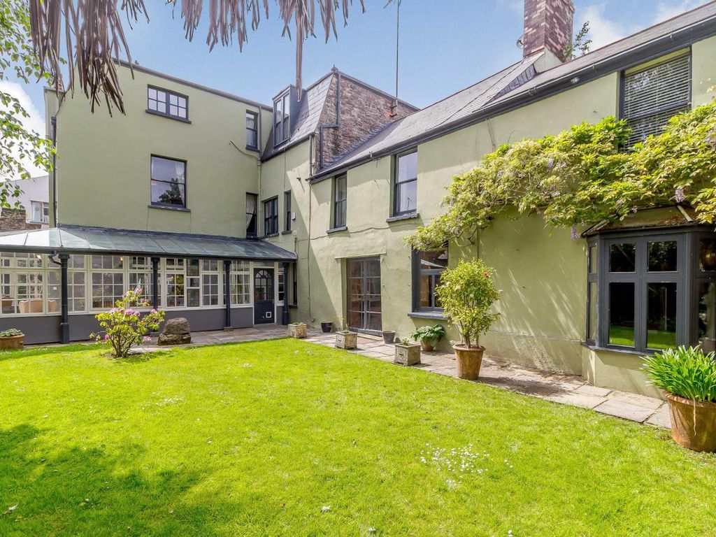 8 bed detached house for sale in High Street, Caerleon NP18, £1,300,000