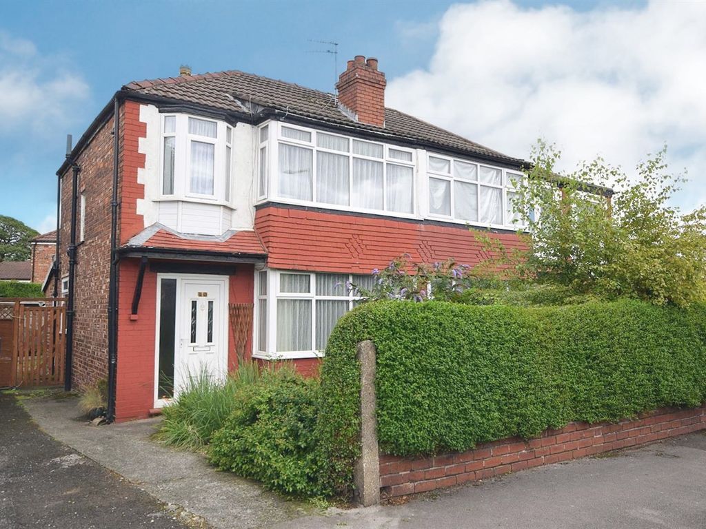 3 bed semidetached house for sale in Lighthorne Road, Stockport SK3
