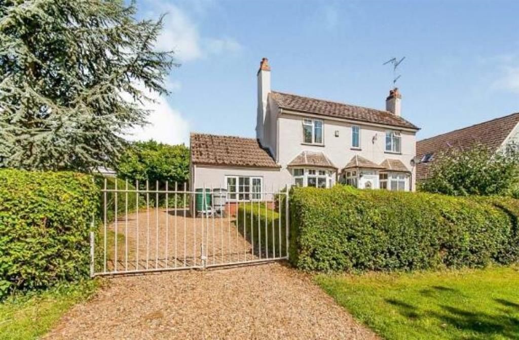 3 bed detached house for sale in Sycamore Close, Nassington Road