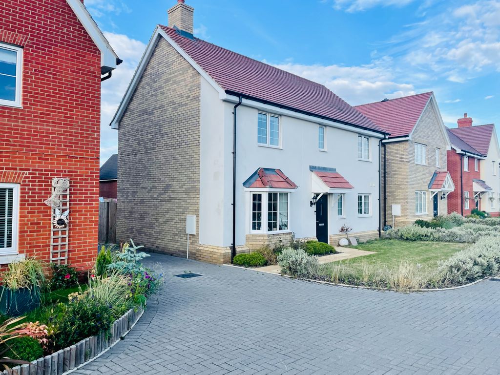 4 bed detached house for sale in Lea Road, Elmswell, Bury St. Edmunds