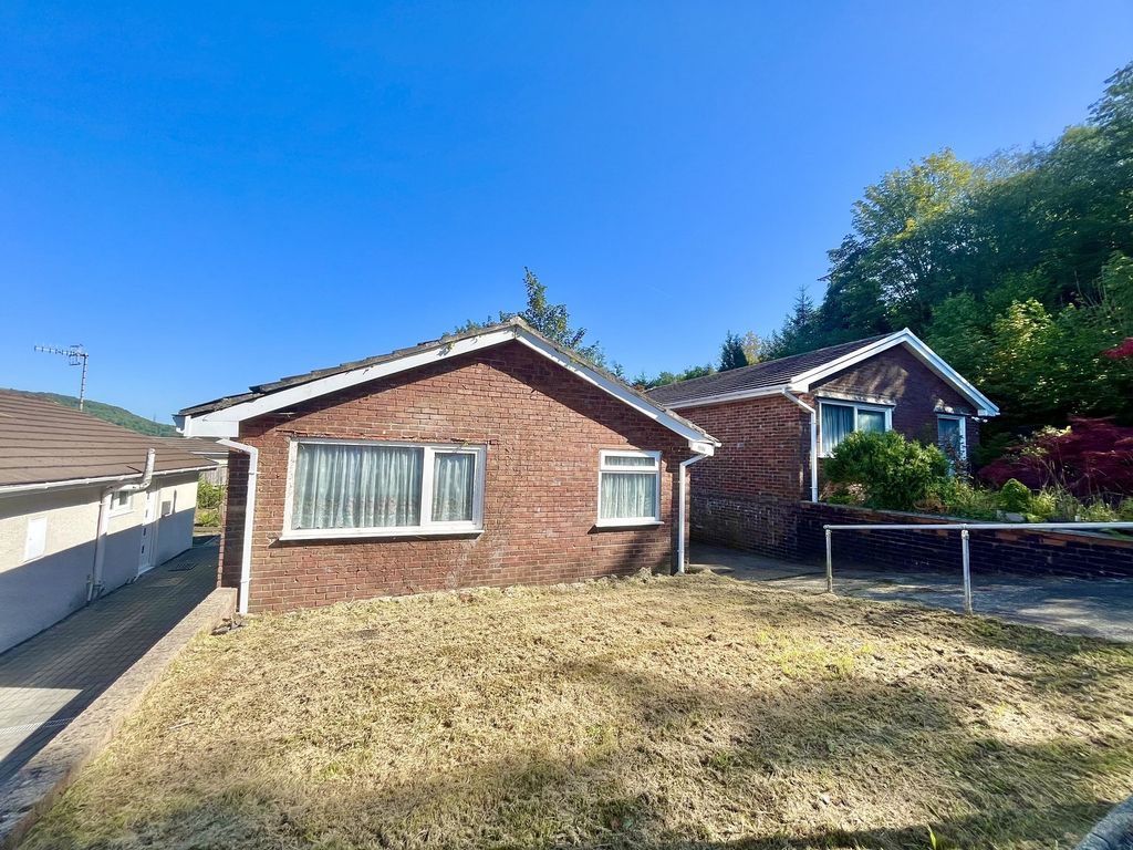 2 bed detached bungalow for sale in Bryn Alltwen, Pontardawe