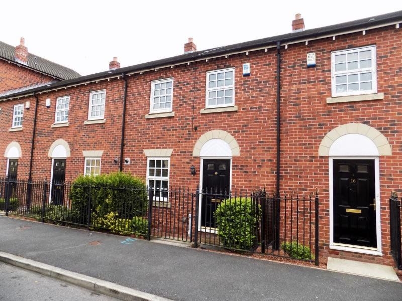 3 bed terraced house for sale in St. Marys Walk, Sprotbrough, Doncaster